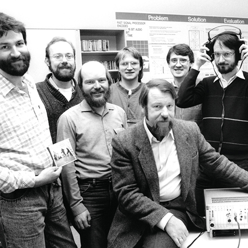 Das Entwicklerteam des MP3-Formats um Heinz Gerhäuser (vorne re.), 1987 (Foto: Fraunhofer IIS, Erlangen, Kurt Fuchs)